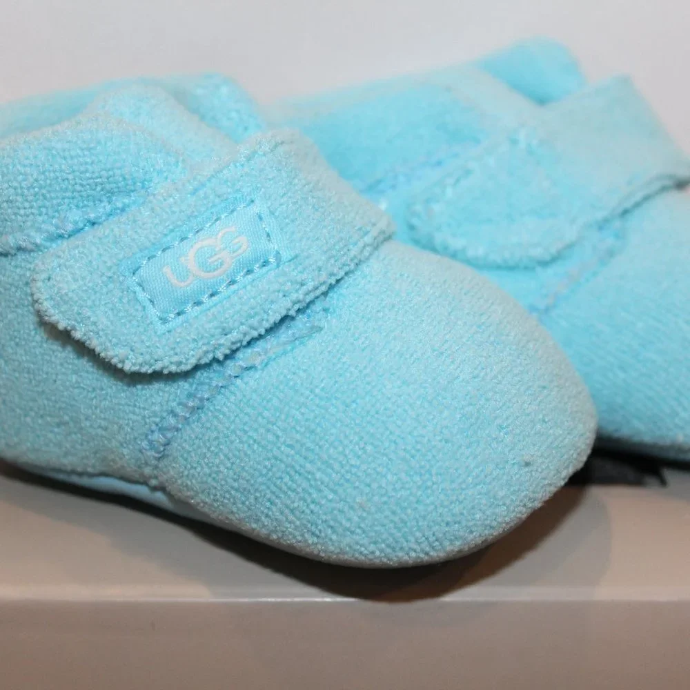 NIB UGG BOY'S GIRL''S BABY‎ INFANT BOOTIES SKY BLUE